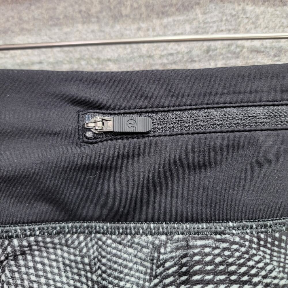 Lululemon Speed Up Running Shorts, Size 6 - image 3